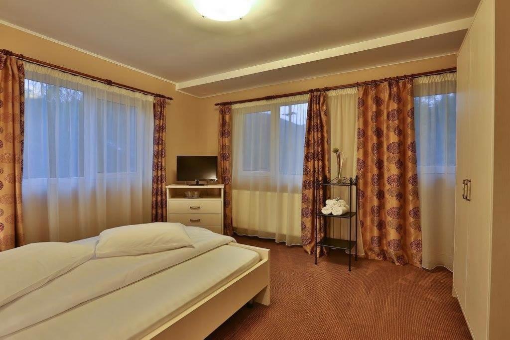 Pensiunea La Padure Cheia, Prahova Otel Măneciu Dış mekan fotoğraf